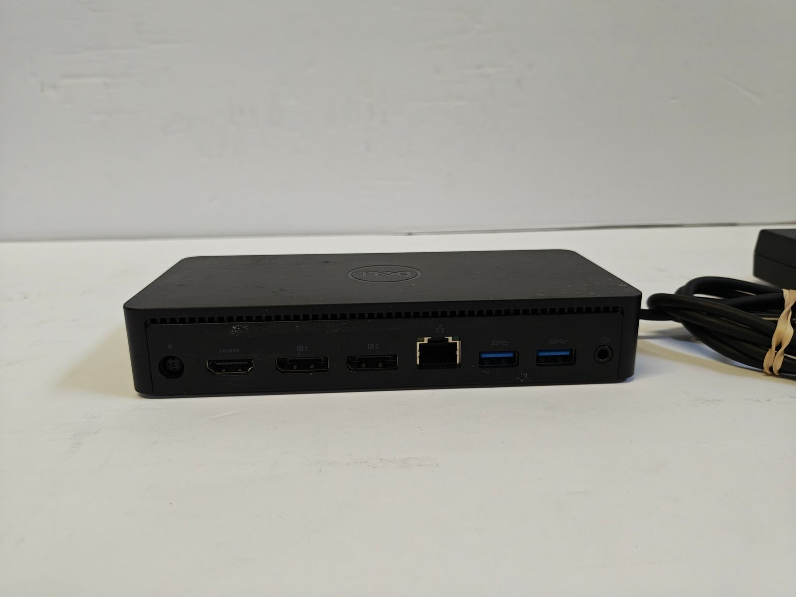 Dell D6000 USB-C Docking Station Triple Display w/ Power Adapter
