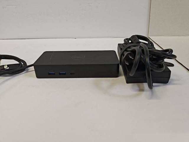 Dell D6000S Universal USB-C Docking Station w/ Power Adapter (4B/B3)