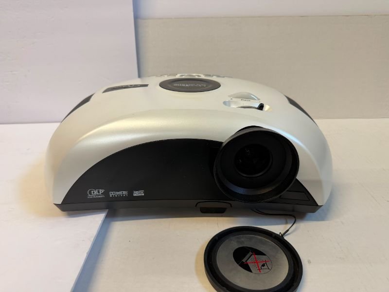 Optoma MovieTime VDDVGG DV11 DLP DVD Video Projector