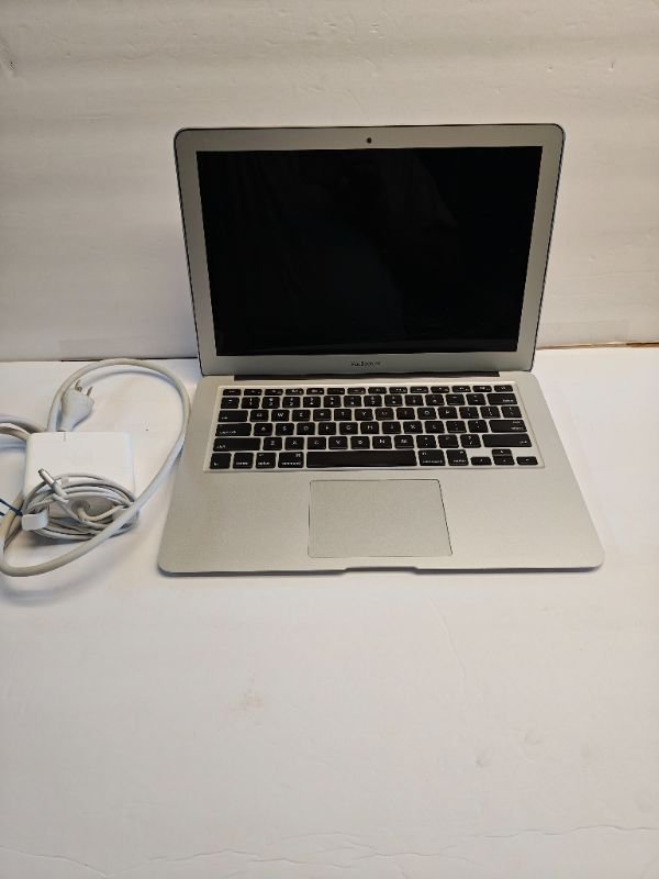 Apple MacBook Air 13.3" 2017