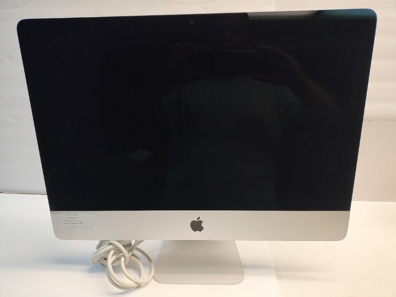 2015 Apple iMac 21.5 inch