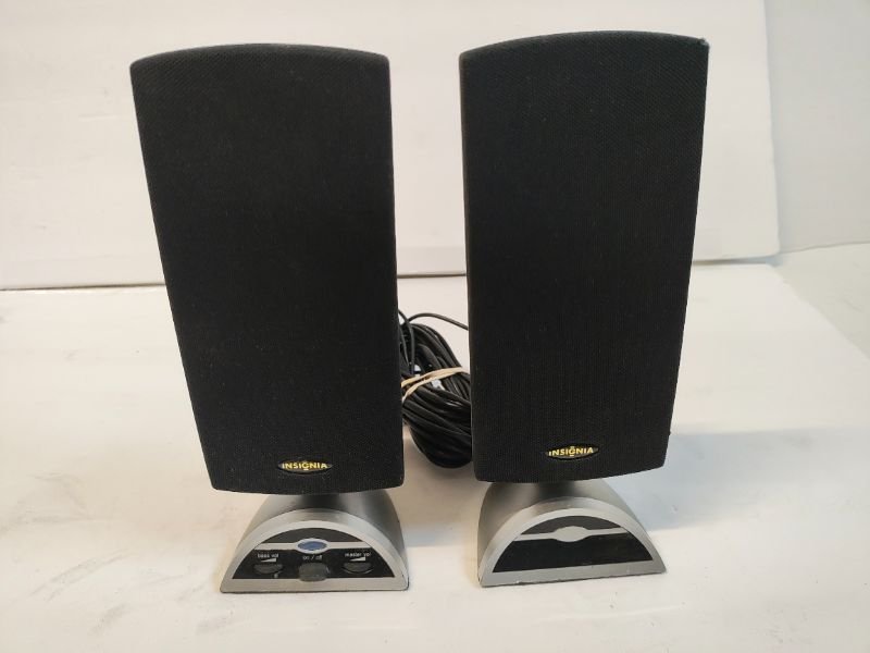 Insignia Left & Right Computer Speakers