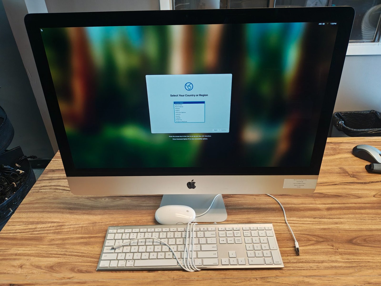 2019 iMac 27 inch 5K i9-9900K 3.6GHz 16GB RAM 2TB HDD
